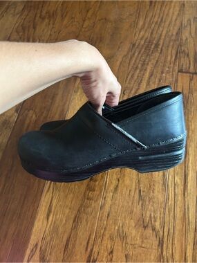 Dansko Black Leather Professional Clogs Shoes Size 39 Mismatched Soles